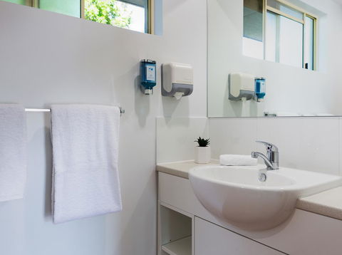 Anchor Motel Noosa - Accommodation Bookings 6