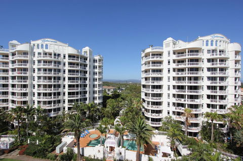 ULTIQA Burleigh Mediterranean Resort - Accommodation Bookings 29