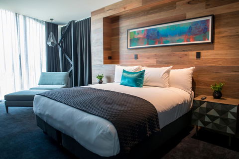 Eatons Hill Hotel - Accommodation Bookings 24