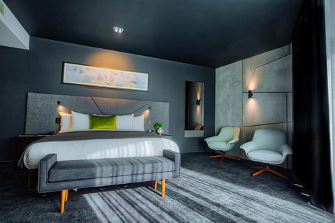 Eatons Hill Hotel - Accommodation Bookings 19