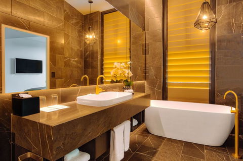 Eatons Hill Hotel - Accommodation Bookings 14