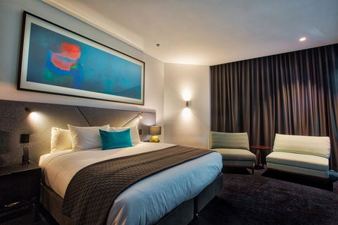 Eatons Hill Hotel - Accommodation Bookings 12