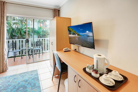 Coral Tree Inn - Accommodation Bookings 12