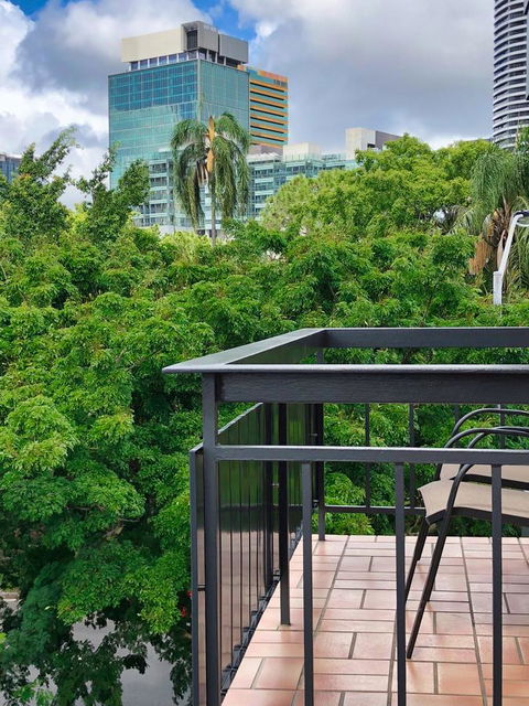 Soho Brisbane - Accommodation Bookings 30