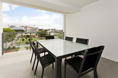 Arise Princess Regent Apartments - Accommodation Bookings 2