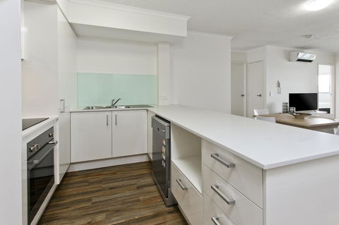 Arise Princess Regent Apartments - Accommodation Bookings 4