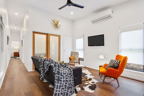 Bower 63 - Accommodation Bookings 5
