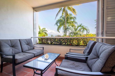 Club Tropical Resort - Official Onsite Reception & Check In - Accommodation Bookings 24