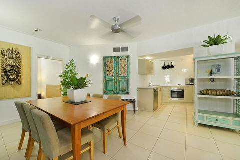 Club Tropical Resort - Official Onsite Reception & Check In - Accommodation Bookings 1