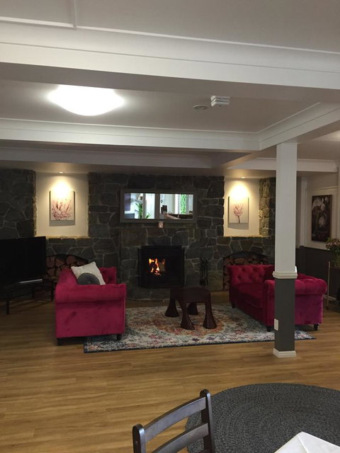 Malanda Manor Guesthouse - Accommodation Bookings 16