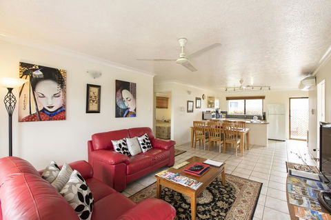 Marcol Place Holiday Apartments - Accommodation Bookings 16
