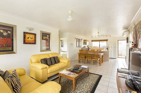 Marcol Place Holiday Apartments - Accommodation Bookings 6