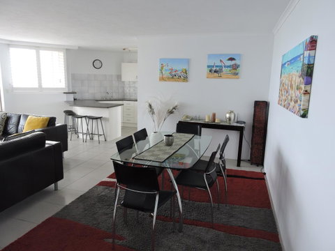 Rainbow Commodore Coolangatta - Accommodation Bookings 13