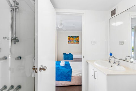 Rainbow Commodore Coolangatta - Accommodation Bookings 28