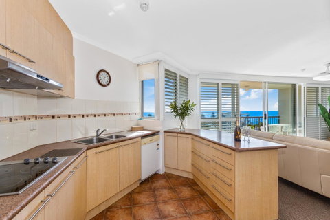 Rainbow Commodore Coolangatta - Accommodation Bookings 9