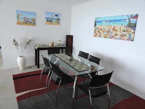 Rainbow Commodore Coolangatta - Accommodation Bookings 15
