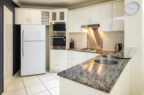 Jack And Newell Holiday Apartments - Accommodation Bookings 30