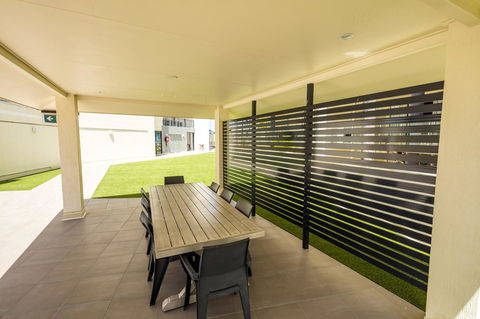Jack And Newell Holiday Apartments - Accommodation Bookings 6