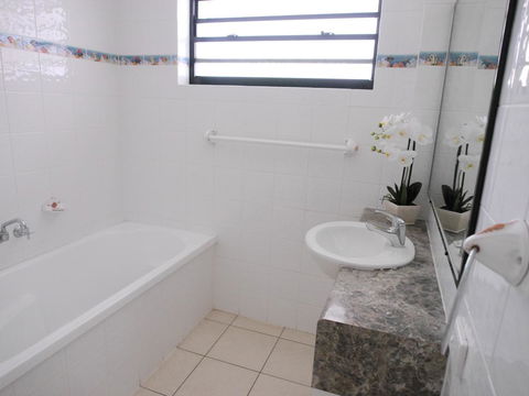 Cylinder Beach Mooloomba Unit 3 - Accommodation Bookings 10