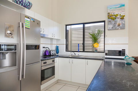Cylinder Beach Mooloomba Unit 3 - Accommodation Bookings 6