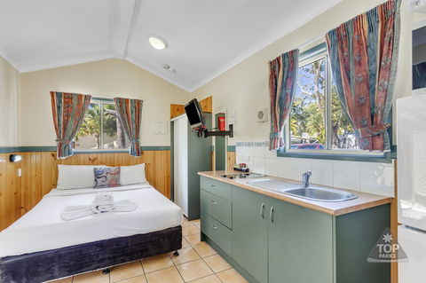 Tasman Holiday Parks - Airlie Beach - Accommodation Bookings 16