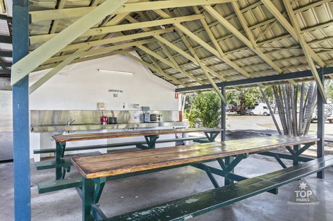 Tasman Holiday Parks - Airlie Beach - Accommodation Bookings 11