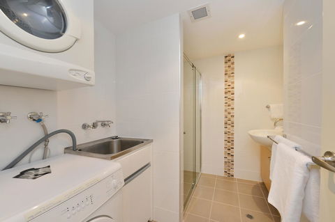 Tropical Reef Apartments - Accommodation Bookings 10