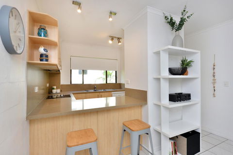 Tropical Reef Apartments - Accommodation Bookings 26
