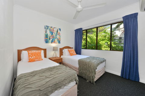Tropical Reef Apartments - Accommodation Bookings 24