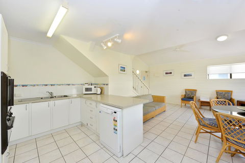 Driftwood Mantaray - Official Onsite Reception And Check In - Accommodation Bookings 25