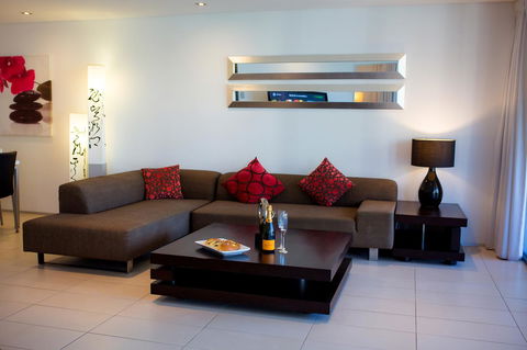 Ambience On Burleigh Beach - Accommodation Bookings 13