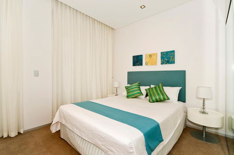 Ambience On Burleigh Beach - Accommodation Bookings 21