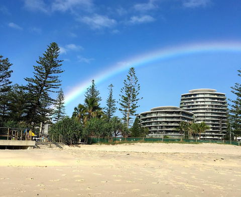 Ambience On Burleigh Beach - Accommodation Bookings 4