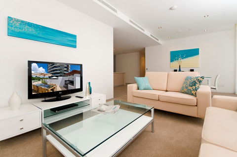 Ambience On Burleigh Beach - Accommodation Bookings 9