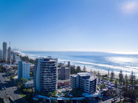 Ambience On Burleigh Beach - Accommodation Bookings 5