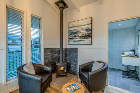 Hampton Estate Wines - Accommodation Bookings 3