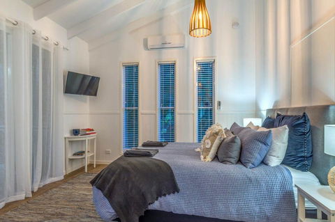 Hampton Estate Wines - Accommodation Bookings 4