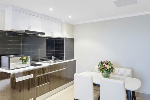 Hotel Diana - Accommodation Bookings 41