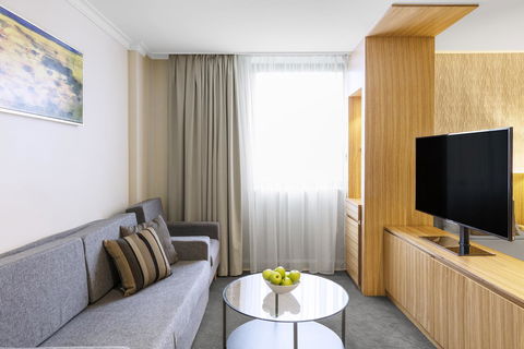 Hotel Diana - Accommodation Bookings 44