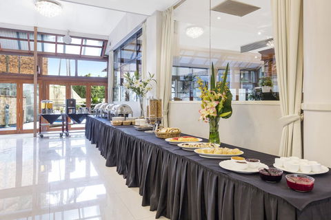 Hotel Diana - Accommodation Bookings 6