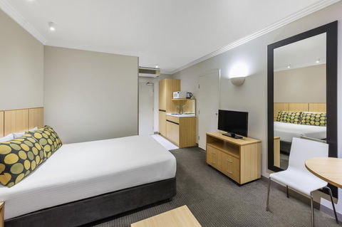 Mercure Brisbane Garden City - Accommodation Bookings 26