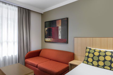 Mercure Brisbane Garden City - Accommodation Bookings 3