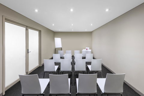 Mercure Brisbane Garden City - Accommodation Bookings 21