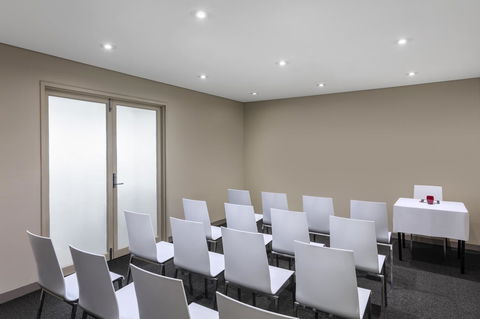 Mercure Brisbane Garden City - Accommodation Bookings 23