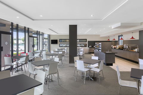 Mercure Brisbane Garden City - Accommodation Bookings 30