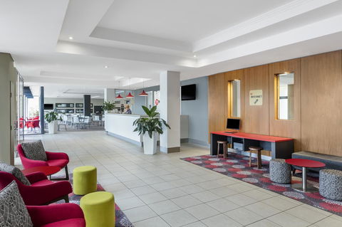 Mercure Brisbane Garden City - Accommodation Bookings 9