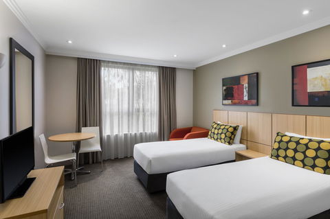 Mercure Brisbane Garden City - Accommodation Bookings 4