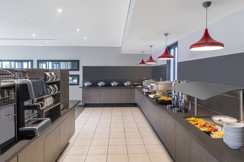 Mercure Brisbane Garden City - Accommodation Bookings 33
