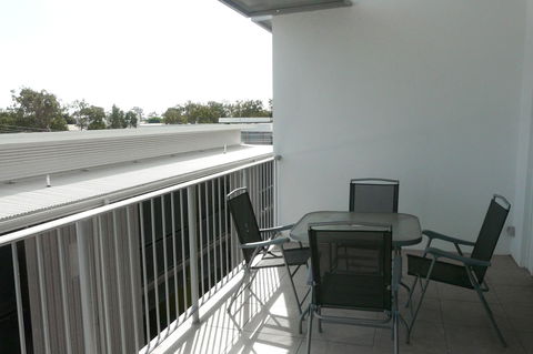 Monterey Apartments Moranbah - Accommodation Bookings 2