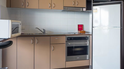 Broadbeach Savannah Resort - Accommodation Bookings 31